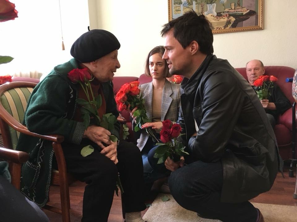 Danila Kozlovsky in a nursing home in Belyaninovo - My, Danila kozlovsky, Nursing home, Elderly, Longpost