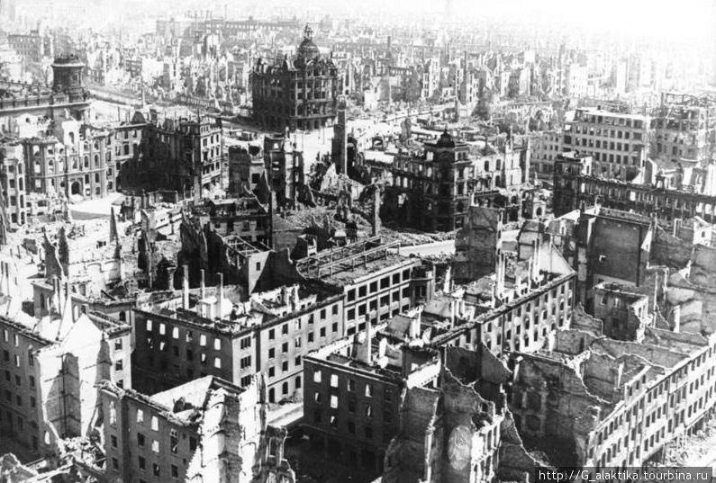 Damn the allies did it. More people died than at Hiroshima and Nagasaki. Dresden. - My, Sir, Anglo-Saxons, Longpost