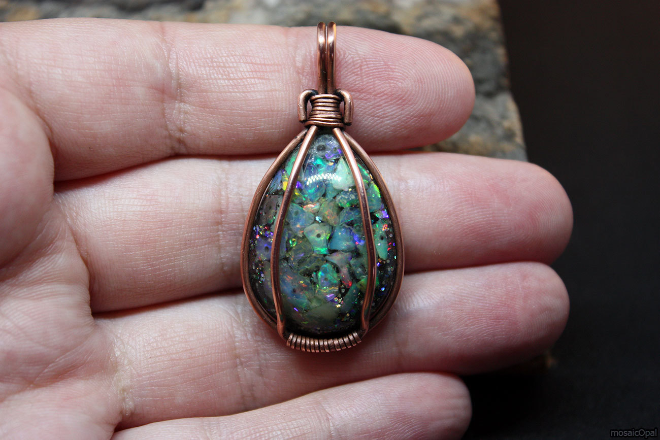 Pendant with natural opals in copper wire (double post) - My, Needlework without process, Opal, Epoxy resin, Wire wrap, Bijouterie, Jewelry, Opal, Gems, Longpost