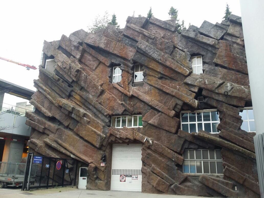 Service entrance to Antwerp Zoo - Zoo, House, Unusual, The photo, Amazing, Oddities, Humor, Peace