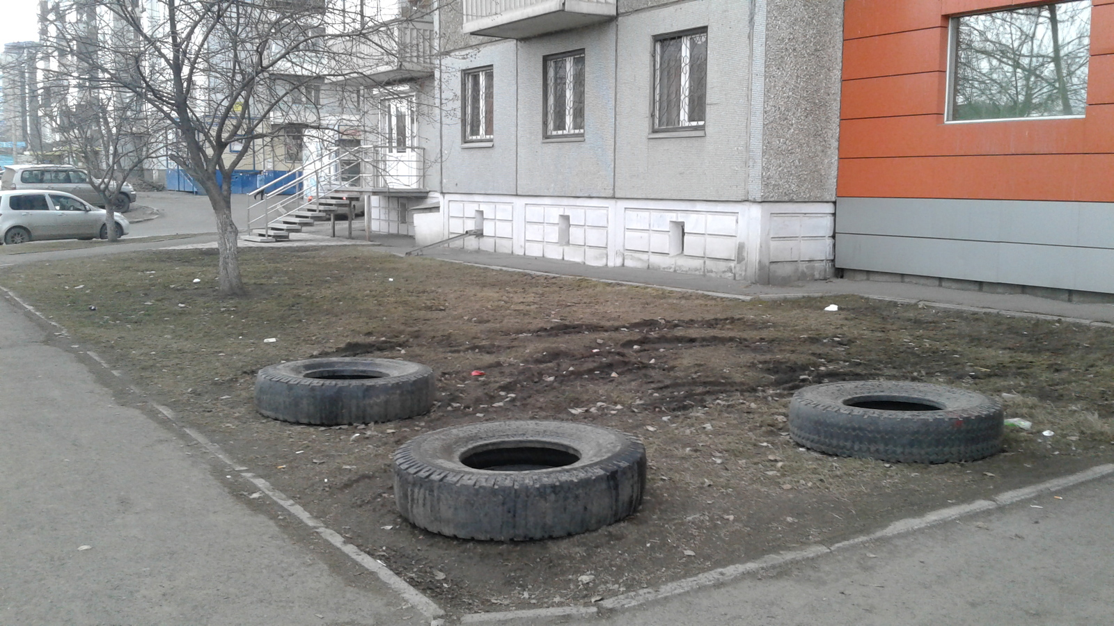 Universiade 2019 in Krasnoyarsk is coming soon. tire disaster - My, Universiade 2019, Tires, Beautification, Krasnoyarsk, Longpost