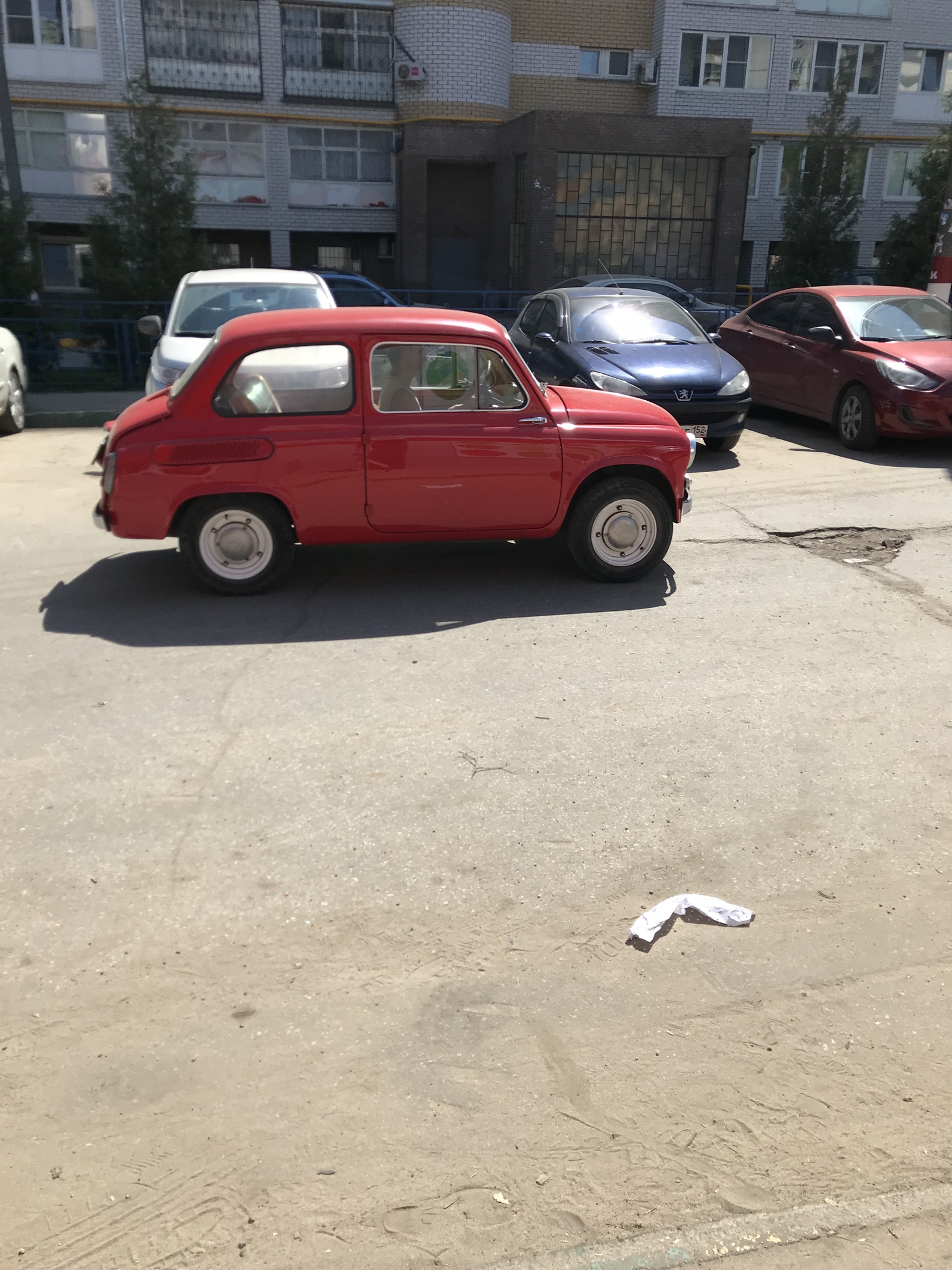 In the vastness of Nizhny Novgorod - Car, Nizhny Novgorod, Rarity, Small, Red, Longpost, Zaz-965