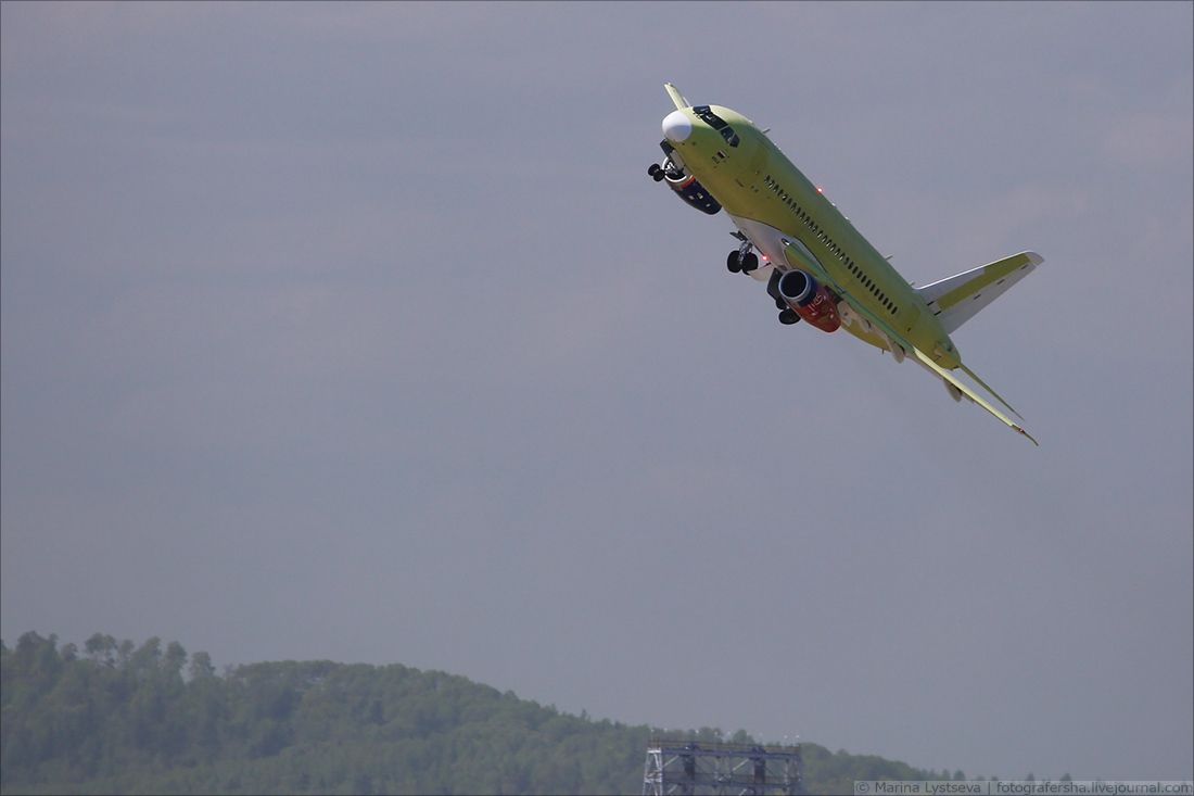 Сто шестьдесят второй оторвался!
 - Sukhoi Superjet 100, Superjet 100, Авиация, Длиннопост