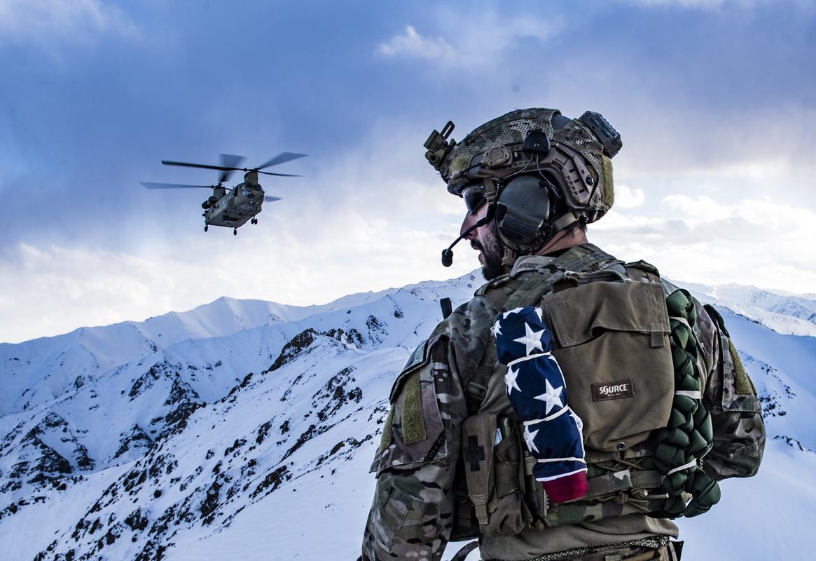 Why do American soldiers carry flags on their backs? - My, Military, Army, USA, US Army, Traditions, Militarynews, Flag, Flags, Longpost