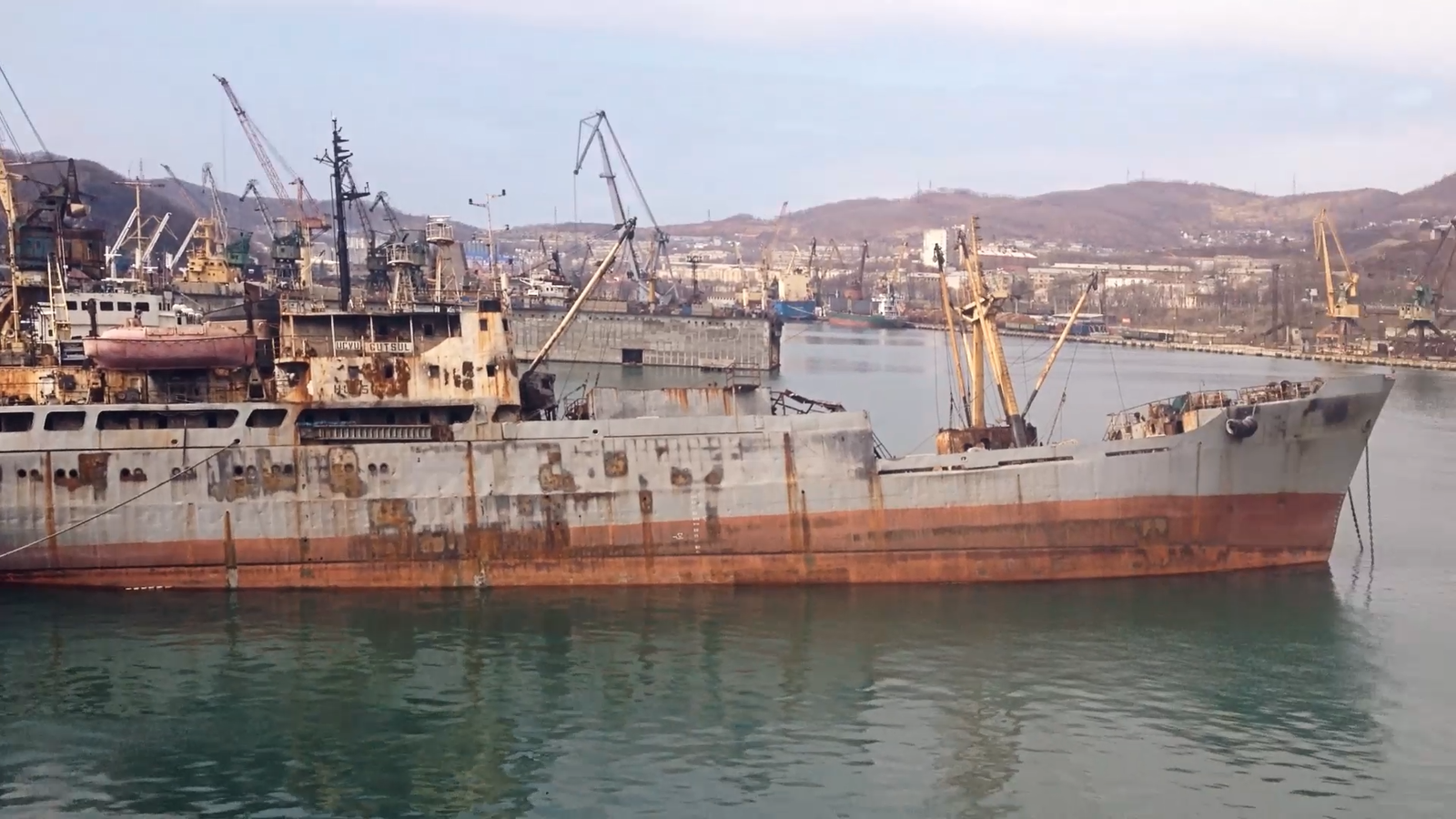 Ship repair from the first person - Gold of Kolyma (Nakhodka) - My, Vessel, Ship, Factory, Father, , GIF, Longpost