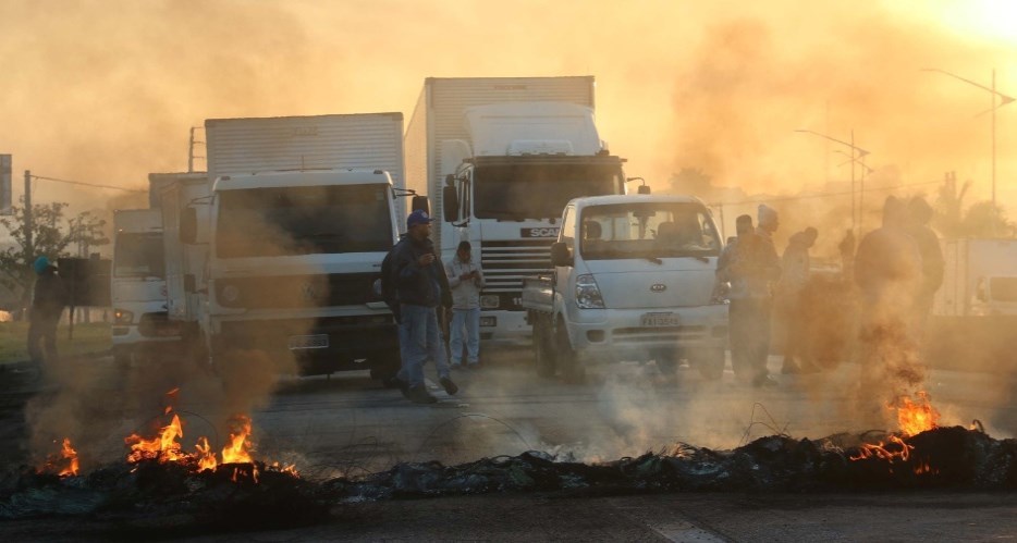 Brazil paralyzed or some news from a hot country - My, Brazil, , Strike, news, Longpost