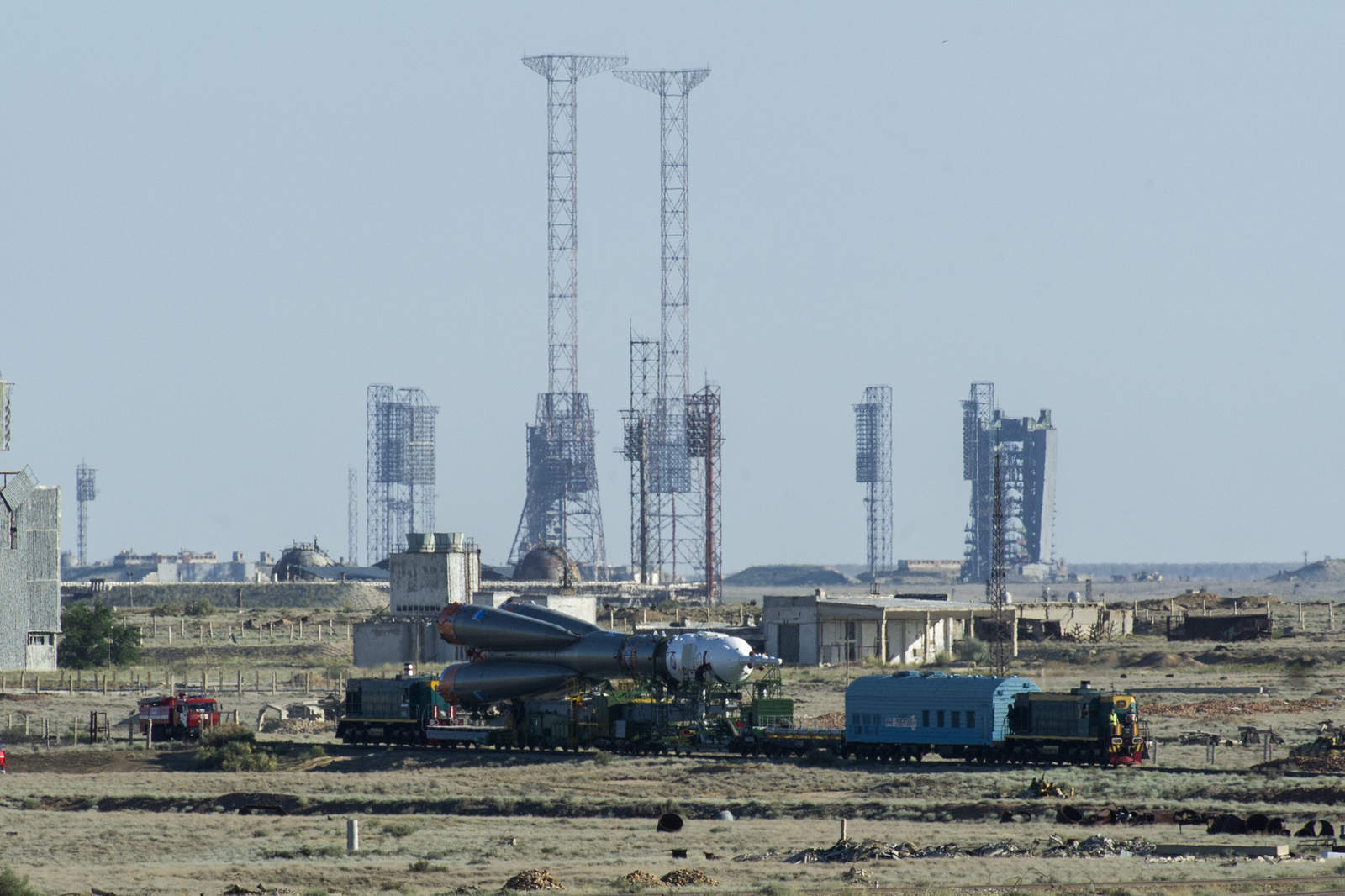 Launch vehicle Soyuz-FG with TPK Soyuz MS-09 was taken to the launch pad. - Space, Rocket, Union, Roscosmos, NASA, Esa, Baikonur, Longpost, news