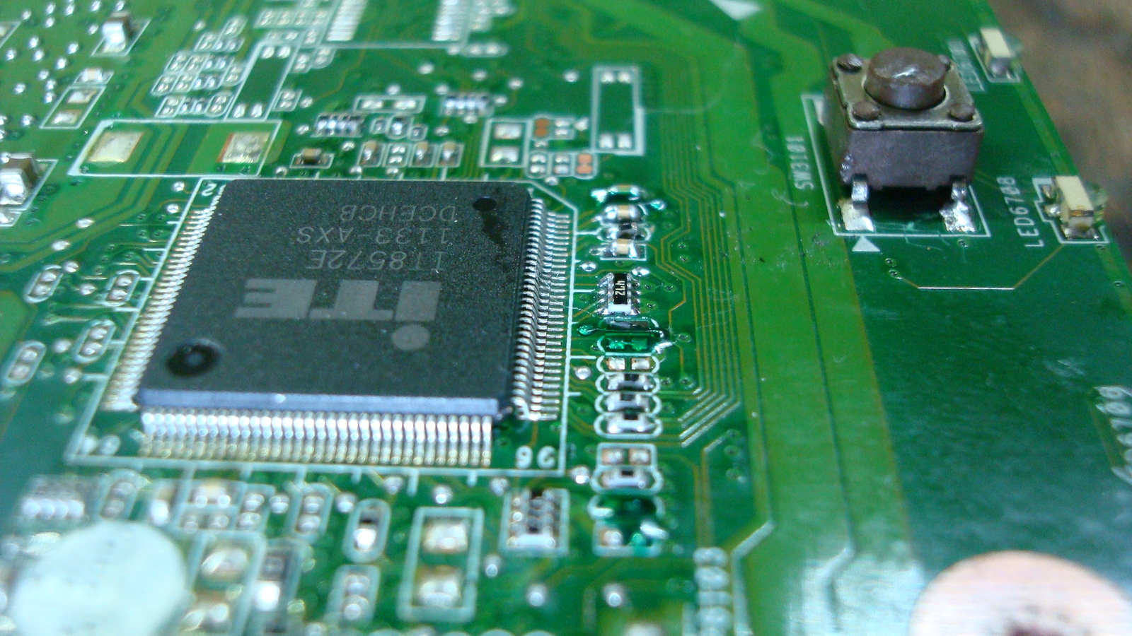 The picture is lousy, what should I do? - My, , Repair of equipment, Cherkasy, Matrix failure, Video, Longpost, Asus