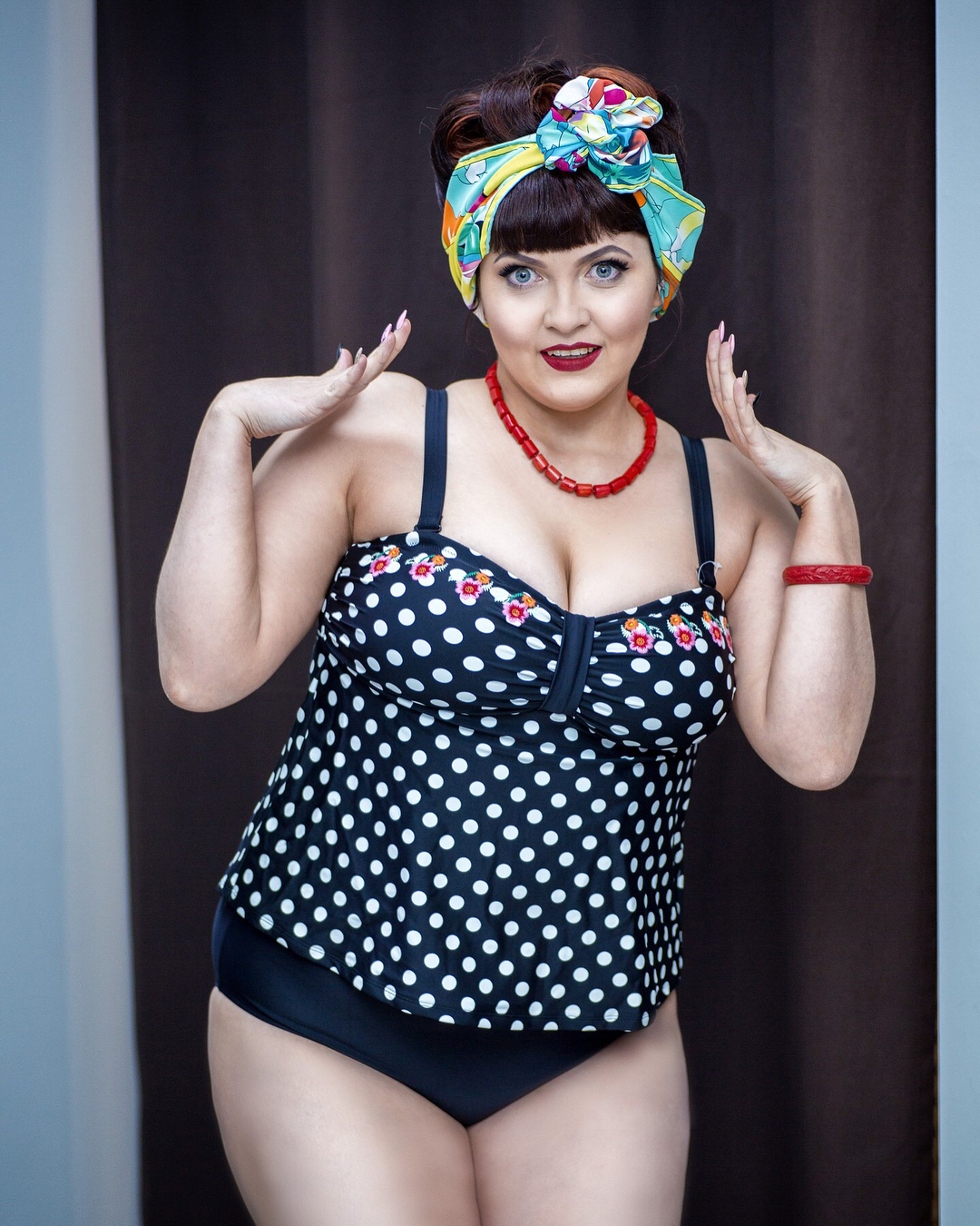 Teacher from Omsk was fired for a photo in a bathing suit - Bbw, Omsk, Longpost, Fullness