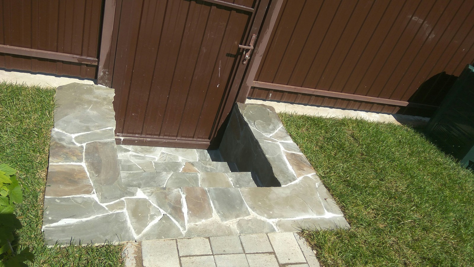 small porch - My, A rock, Porch, Lawn, Dacha, Landscape design, Longpost