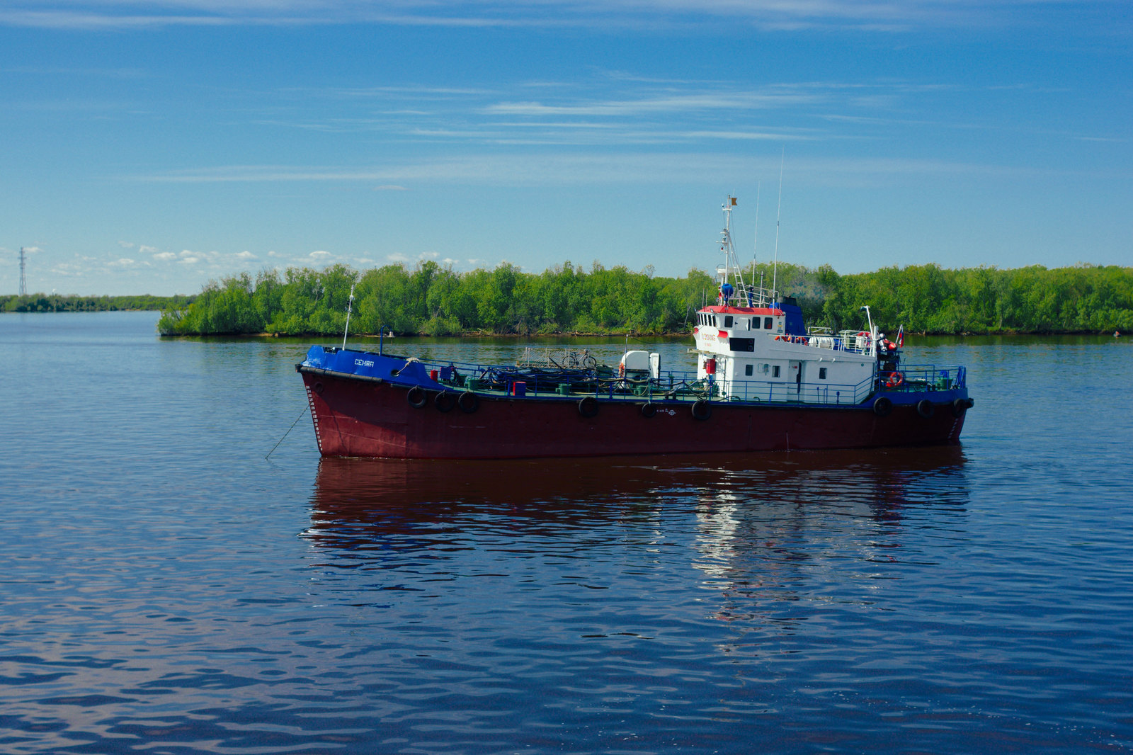 When summer is finally turned on - My, Arkhangelsk, Summer, River, Dvina, Ship, Ships, Longpost