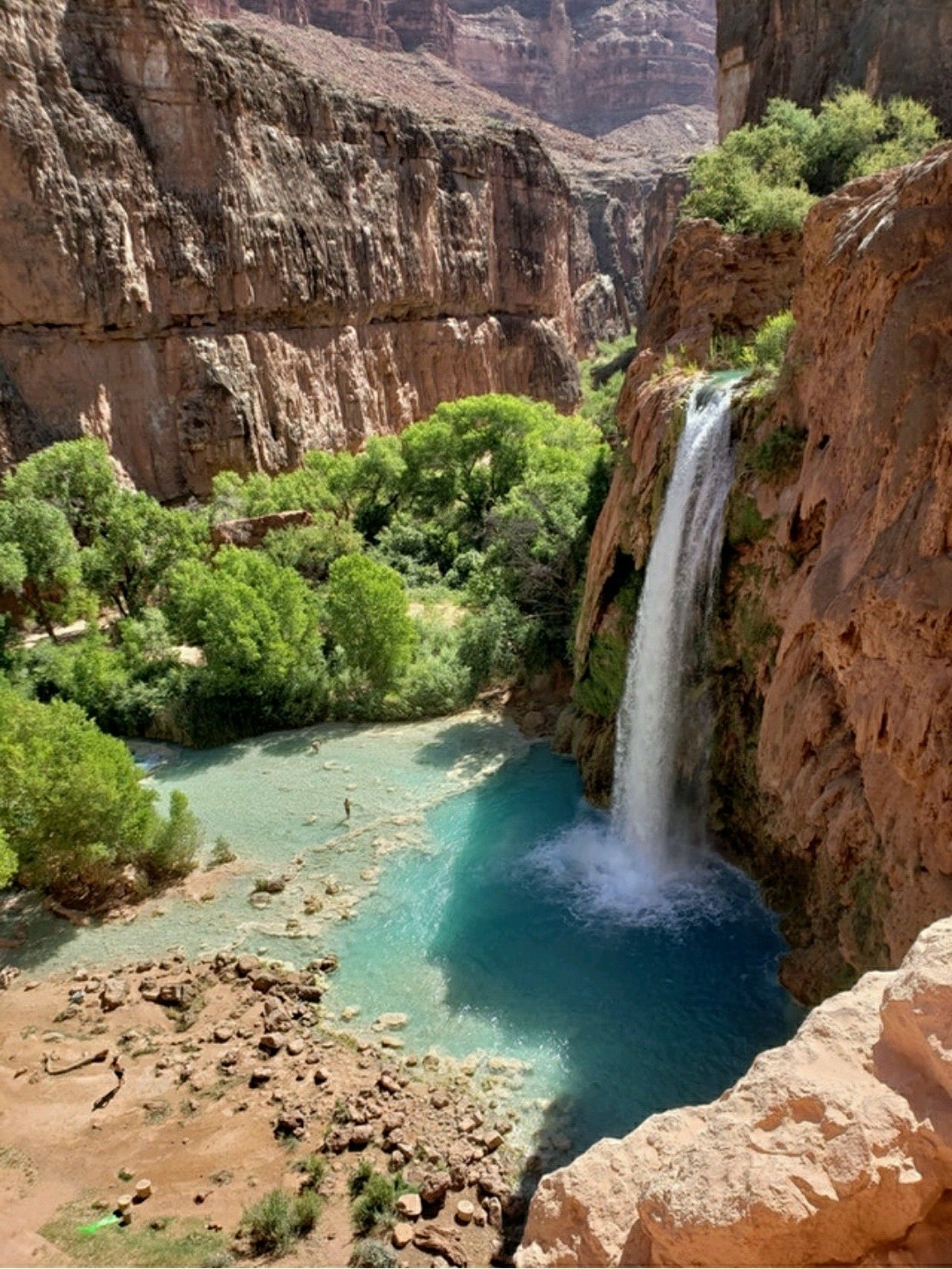 Last weekend, my mother and I went to the Havasu Falls. - Waterfall, Mum, Relaxation, 