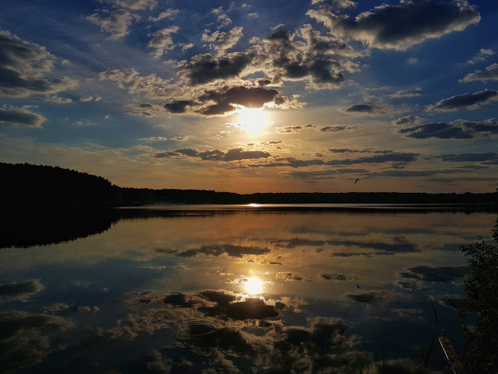 Sunset on Lake Biserovo - My, Lake, Biserovo, Sunset, The sun, Water