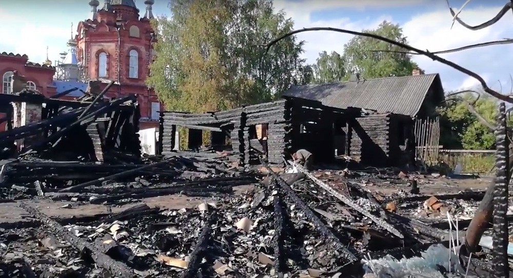 Fire victims from Ostashkov were forbidden to rebuild houses on the ashes, as this is a “cultural heritage” - Tver region, Ostashkov, Fire, Officials, Longpost, Video, Negative