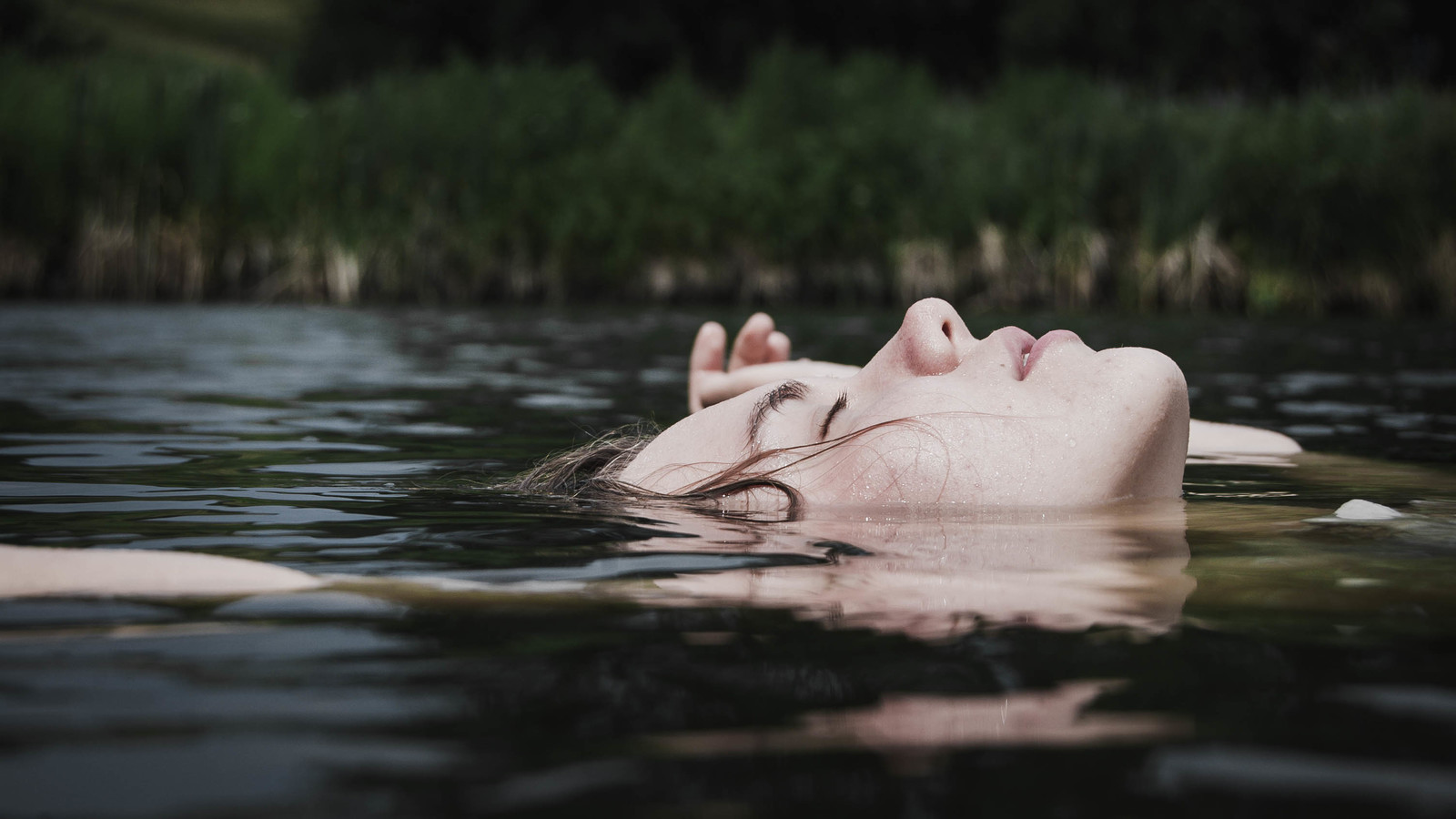 Gloom to you - My, Beginning photographer, Nikon, Nikon D70, Horror, PHOTOSESSION, River, Beautiful girl, First experience, Longpost