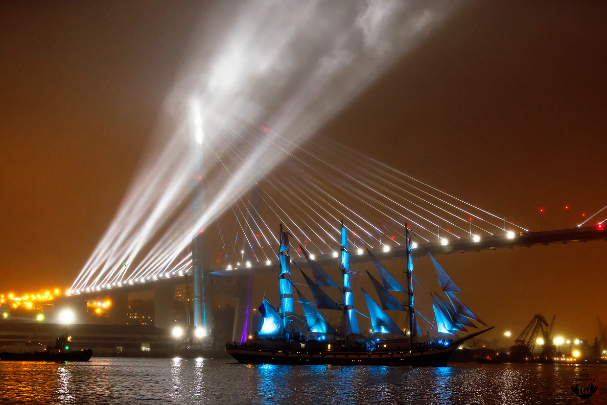 In Vladivostok held a dress rehearsal of the light show for the holiday Wings of the East - My, Walk, Vladivostok, , , The power of light, Video, Longpost