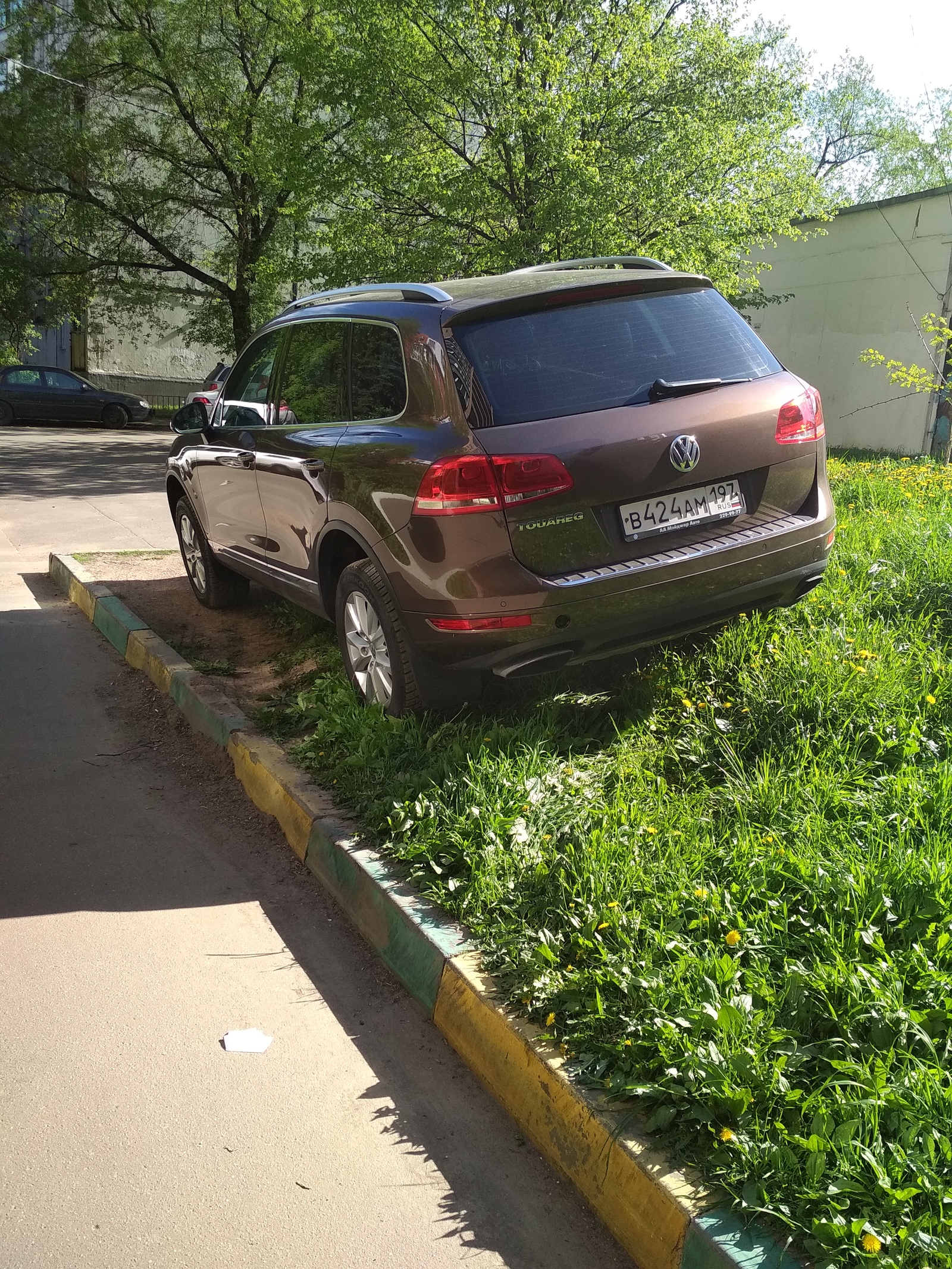 What's on people's minds? There were many empty seats, but only one to emphasize its uniqueness - My, Auto, Parking Wizard, Moscow