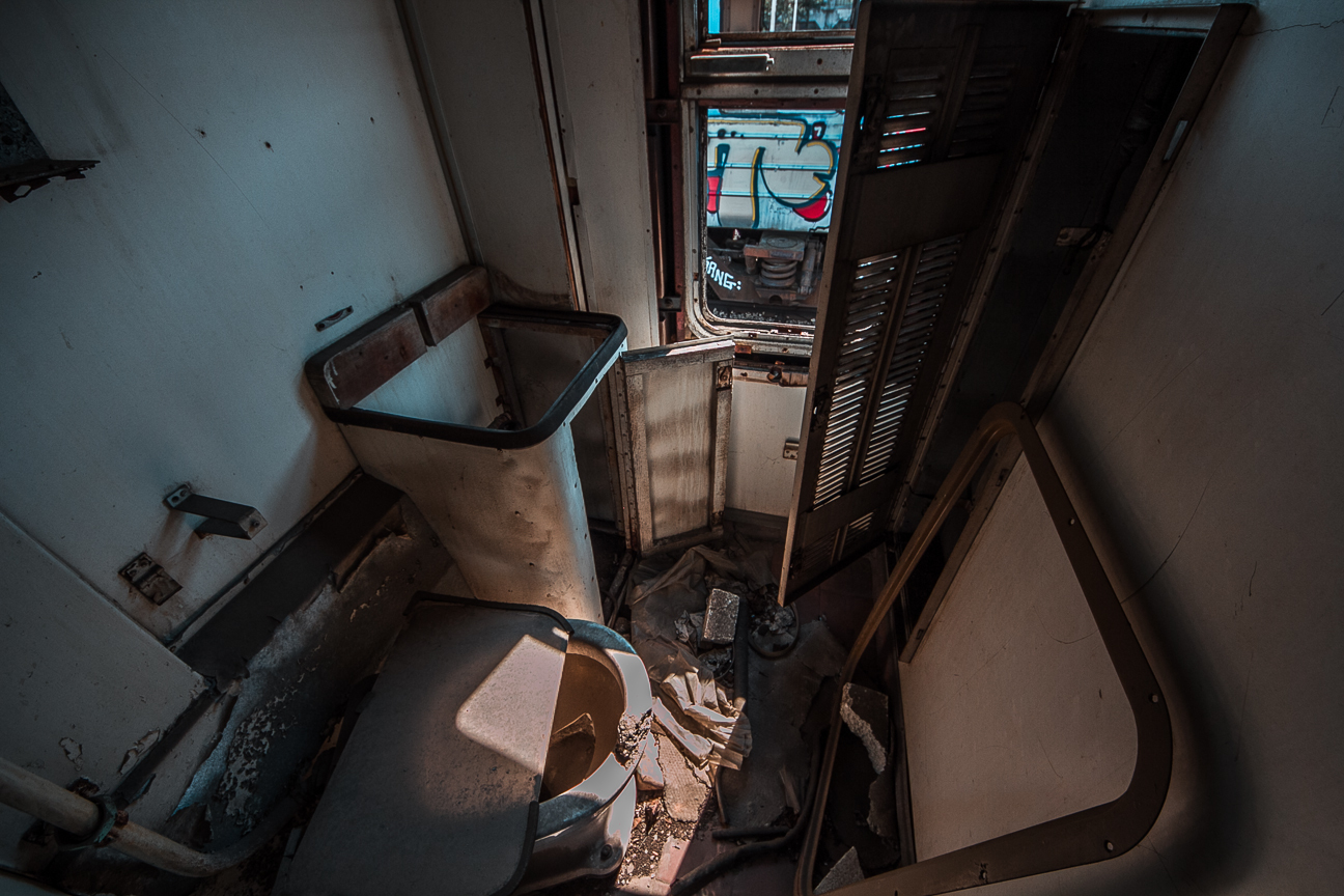 Rotten Express Overgrown station with abandoned trains! - My, A train, Railway, Urbanphoto, Zabugornyurban, Longpost