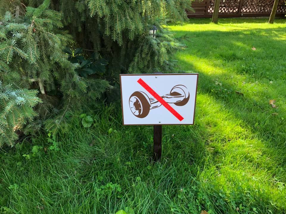 New time - new signs - Hoverboard, Ban, Lawn