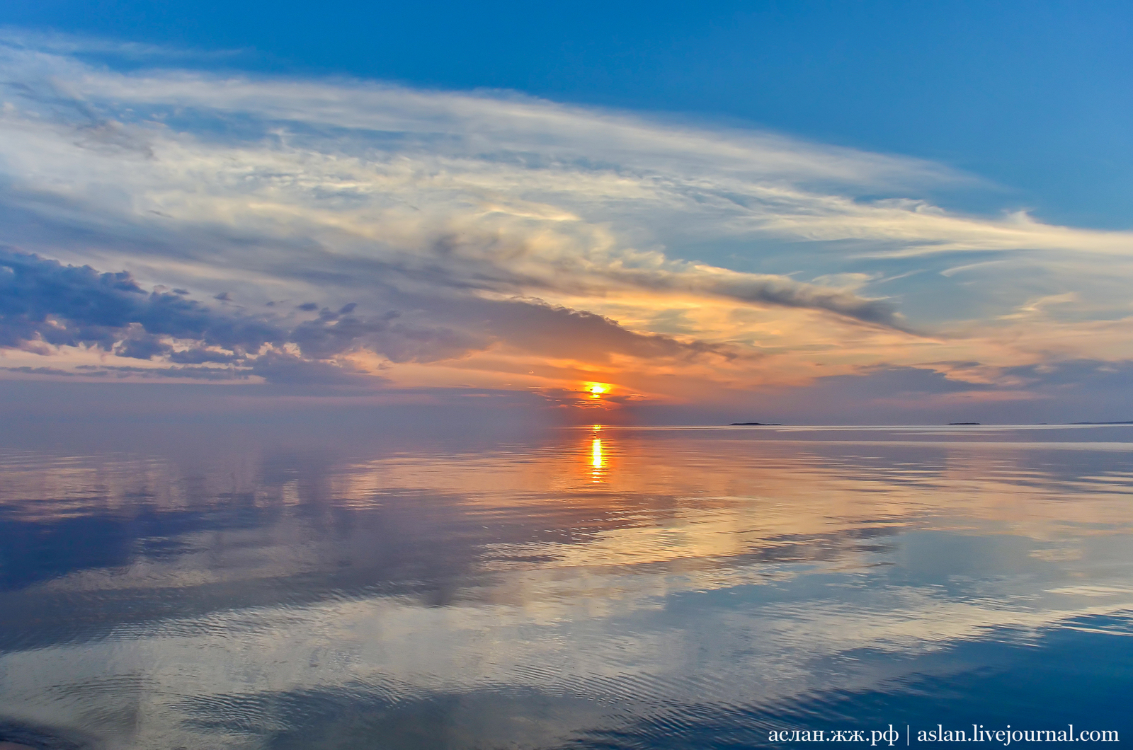 Sunset on Lake Onega - My, Lake Onega, Sunset, Lake, Карелия