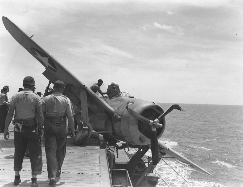 Landing on an aircraft carrier is the most difficult element of flight. - Aviation, Aircraft carrier, Landing, The Second World War, Airplane, , GIF, Longpost