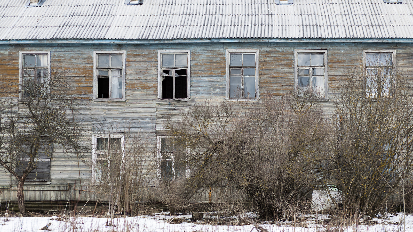 А по ночам там....... - Моё, Пристанище, Нечисть, Разруха