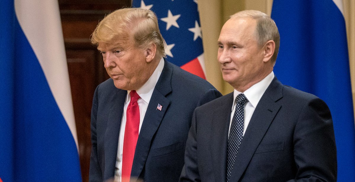 The meeting was held in a warm and friendly atmosphere. - Vladimir Putin, Donald Trump, Helsinki, Meeting, Humor, The photo