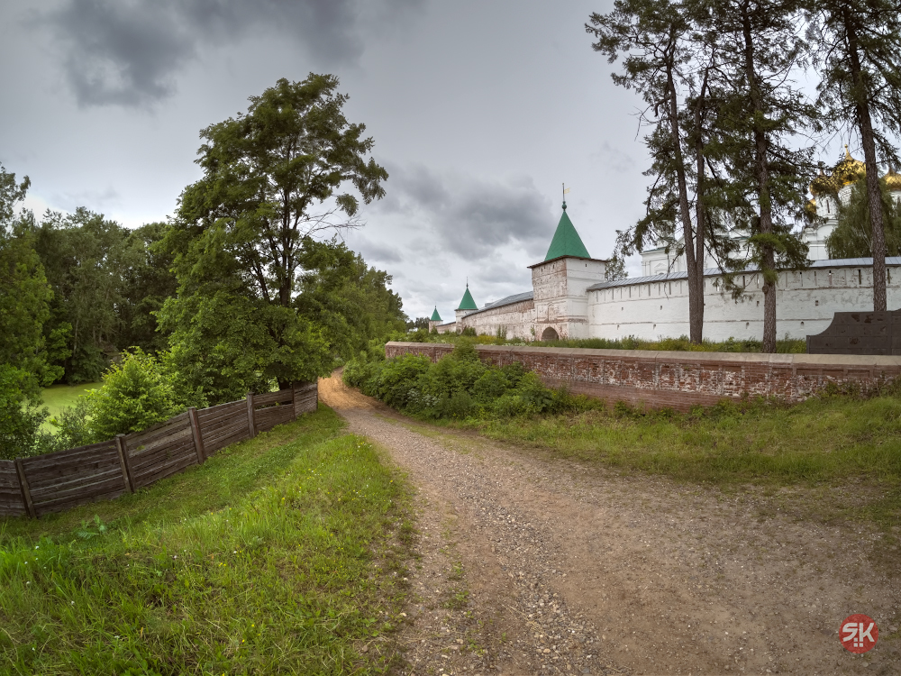 У стен монастыря - Моё, Фотография, Ипатьевский монастырь, Архитектура, Церковь, Длиннопост