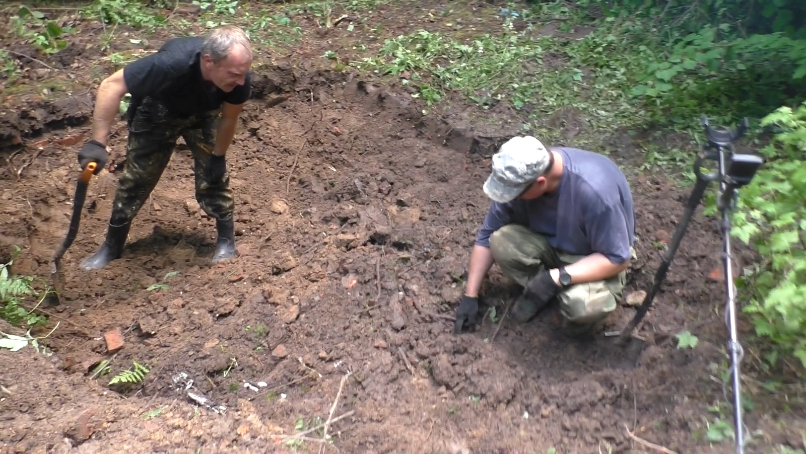 Breaking records, we haven't found so many in a long time! - My, Archaeological excavations, Archeology, Treasure hunt, Treasure hunter, Find, Coin, Bore pit, Video, Longpost