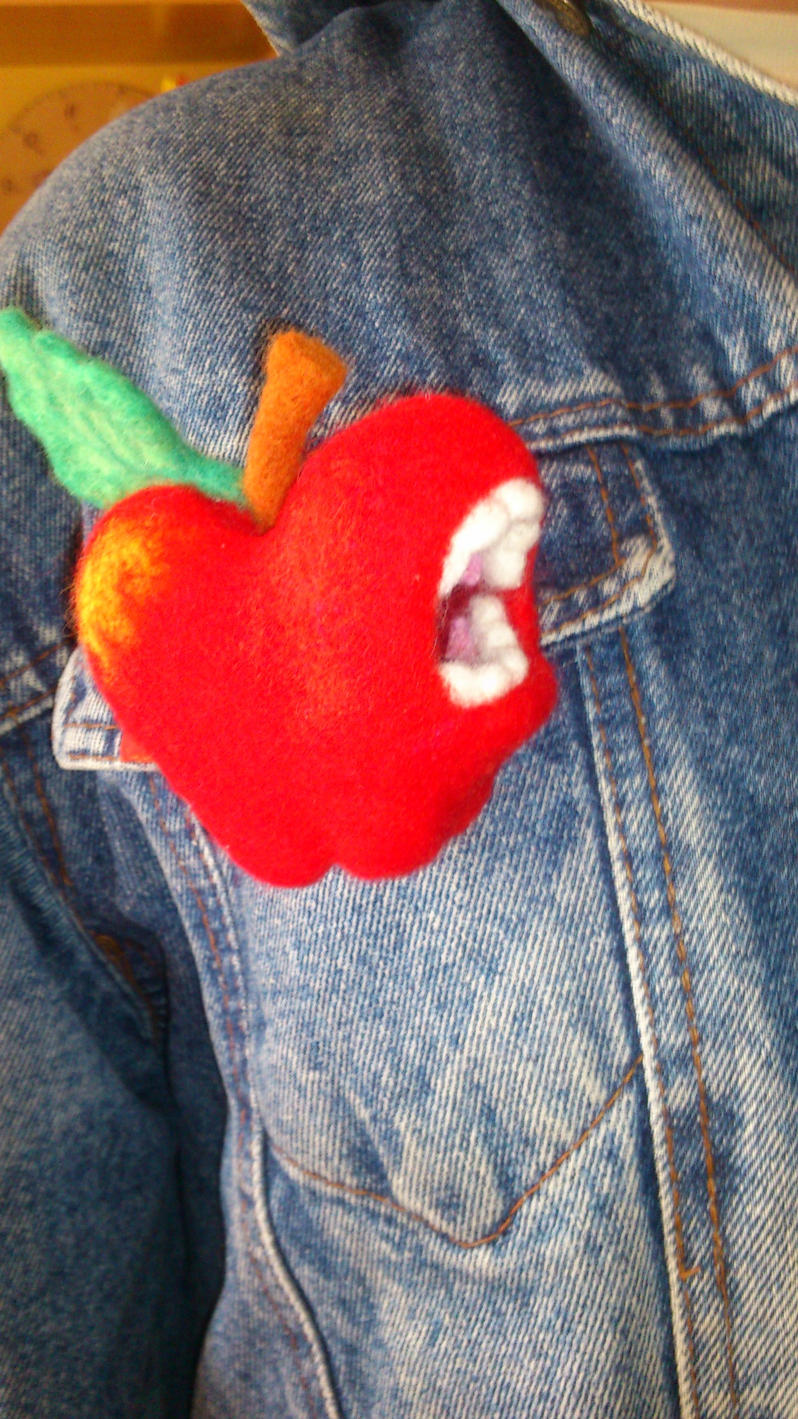 Apple - Original!!! - My, Handmade, Dry felting, Apple, Original, Apples, Paradise Lost, Free time, Needlework without process, Longpost