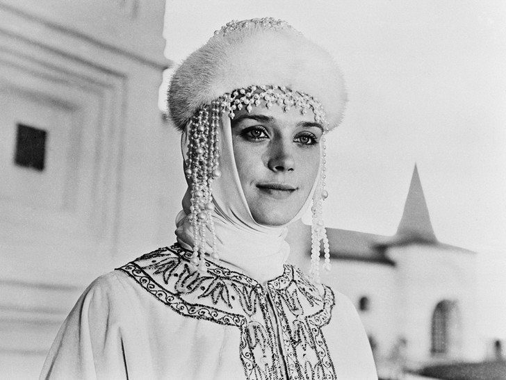 Princesses, queens and simply beauties from Soviet fairy tale films - , Soviet cinema, Soviet actors, Longpost