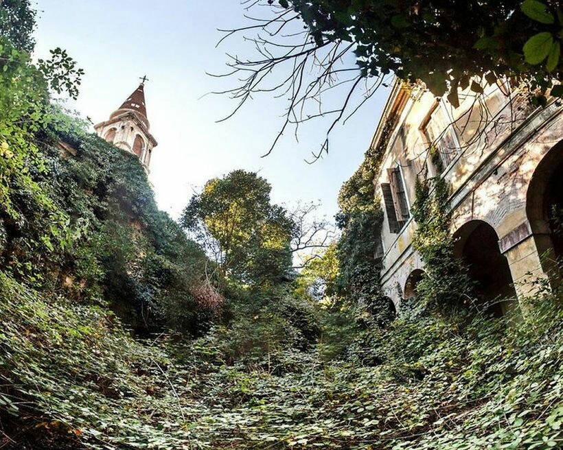 Poveglia - an ominous island of plague - Poveglia, Venice, Plague, Crazy house, Longpost