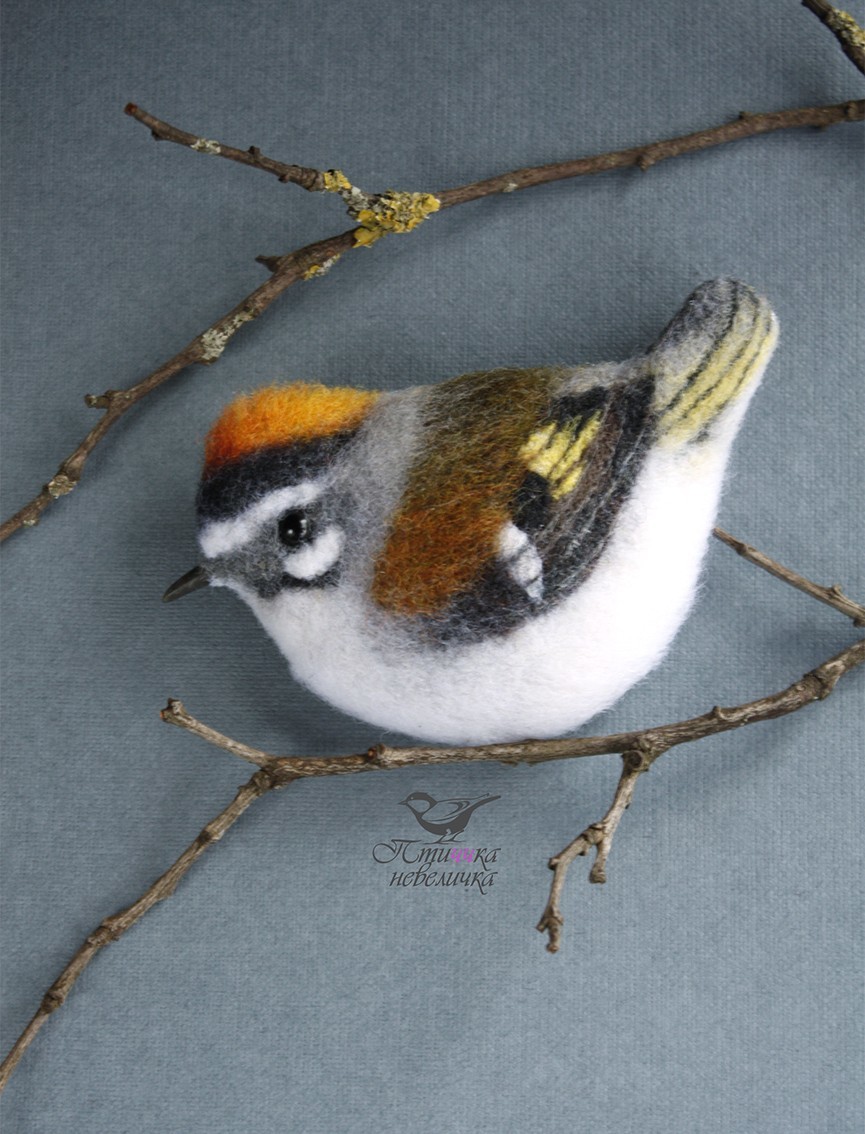 Brooch - gold-headed kinglet. Wallow. - My, Dry felting, Needlework, Creation, Handmade, Handmade, Decoration, Wallow, Longpost