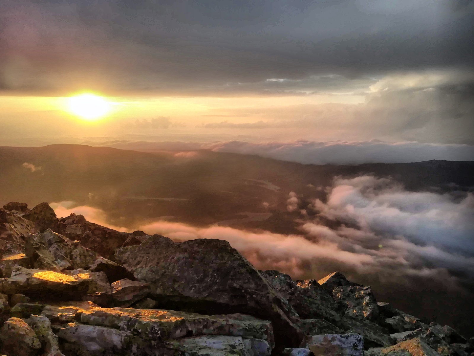 Dawn above the clouds. Iremel. - My, Hike, Tourism, The mountains, dawn, Iremel, Ural, Romance, Longpost