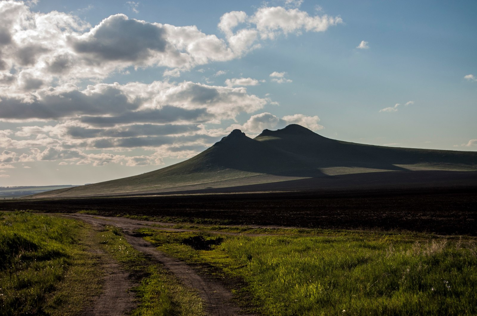 Mountain Three brothers, Khakassia. - Khakassia, Nature, Liberty, Longpost, Horses