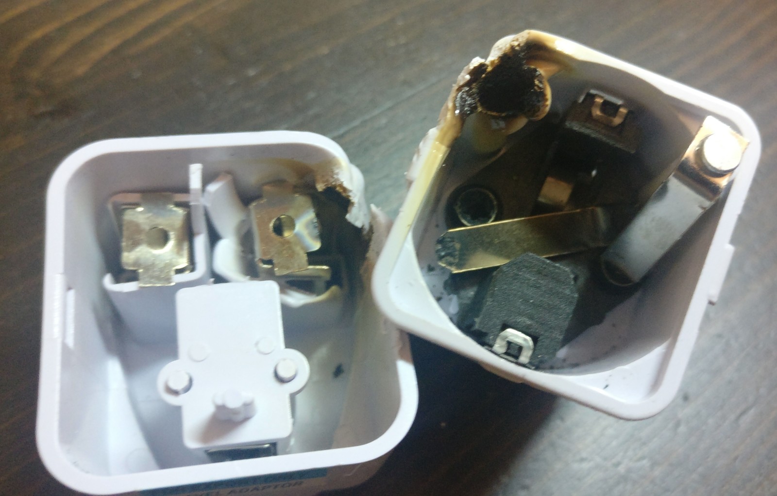 Do not use poor quality adapters - My, Electrician, Electricity, Fire, Longpost