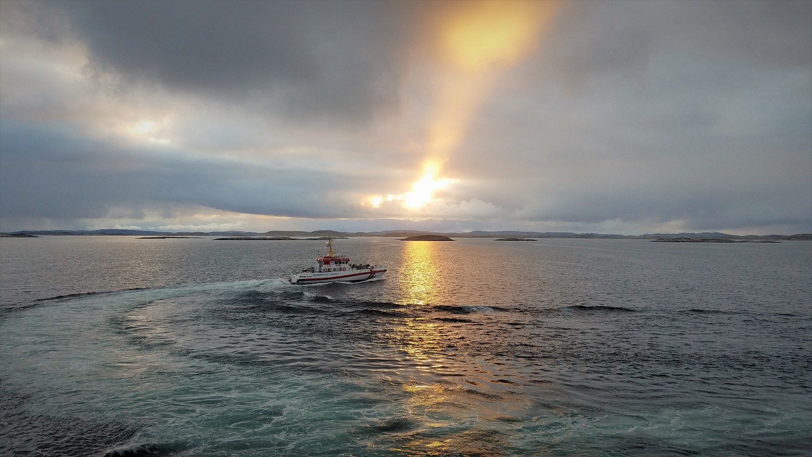 Breaking through the clouds. - My, Sunset, Sea, Norway