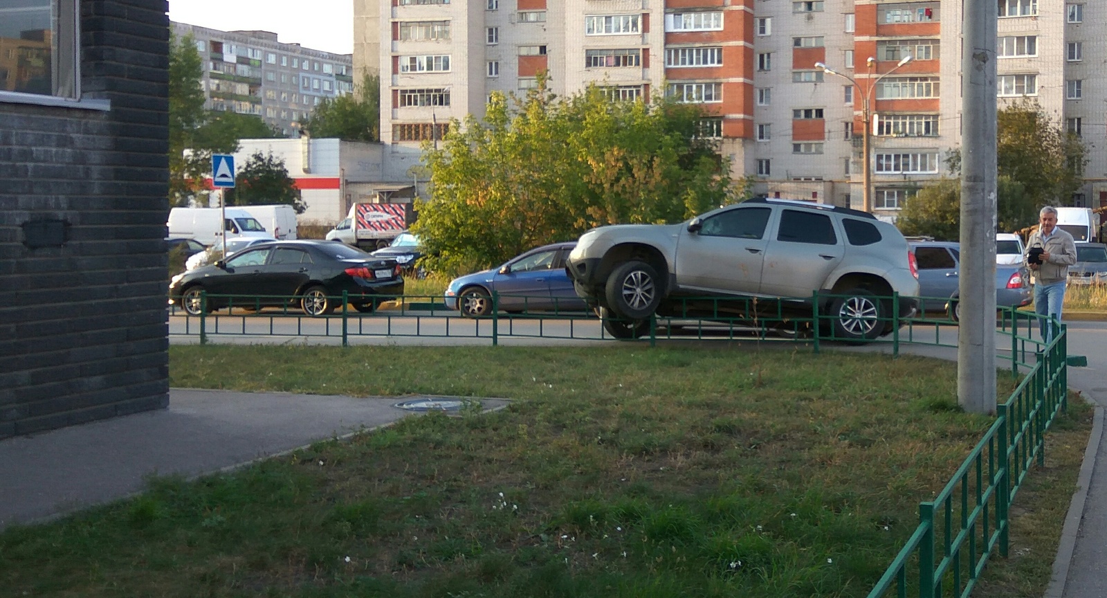 Fence parking - My, Parking, Life stories, Fence