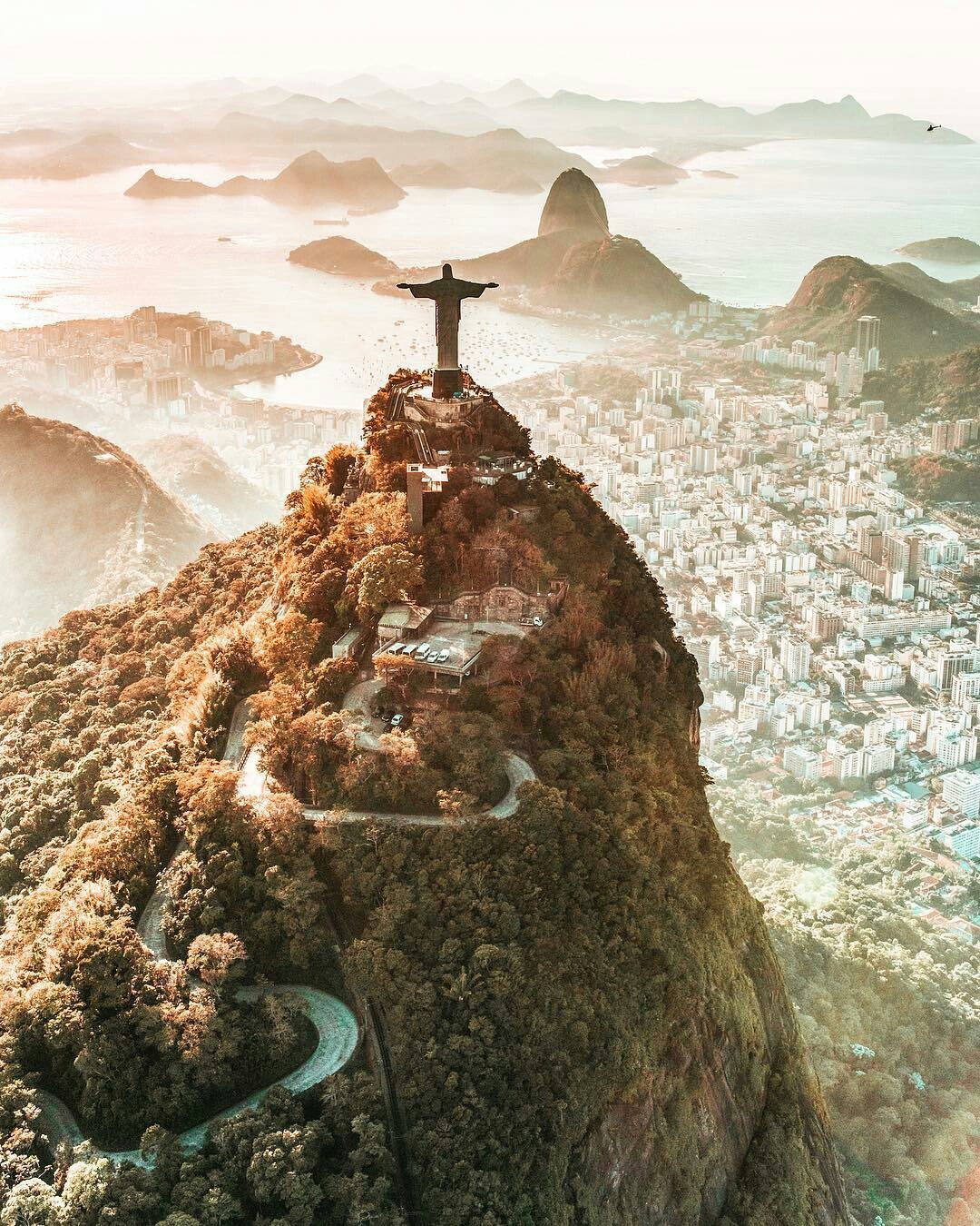 Rio. - The photo, beauty of nature, Nature, Town, The mountains, Interesting, Brazil, Rio de Janeiro