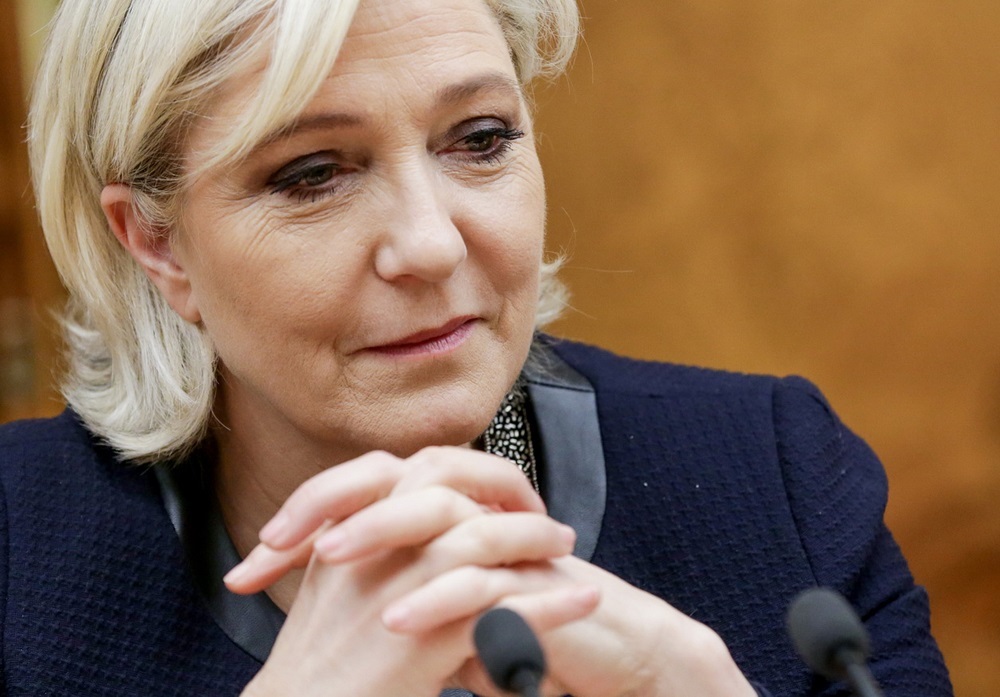 Judge Sent Marine Le Pen to Psychiatrist for Posting IS Photos on Twitter - My, Marine Le Pen, Justice, France, Psychiatry, West, Democracy, Politics