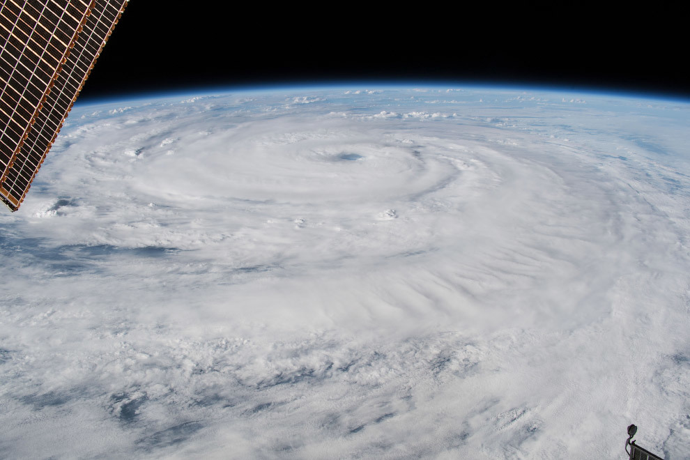 What does a hurricane look like from space? - Hurricane, Climate, The photo, Longpost, Space, USA, Hurricane Florence