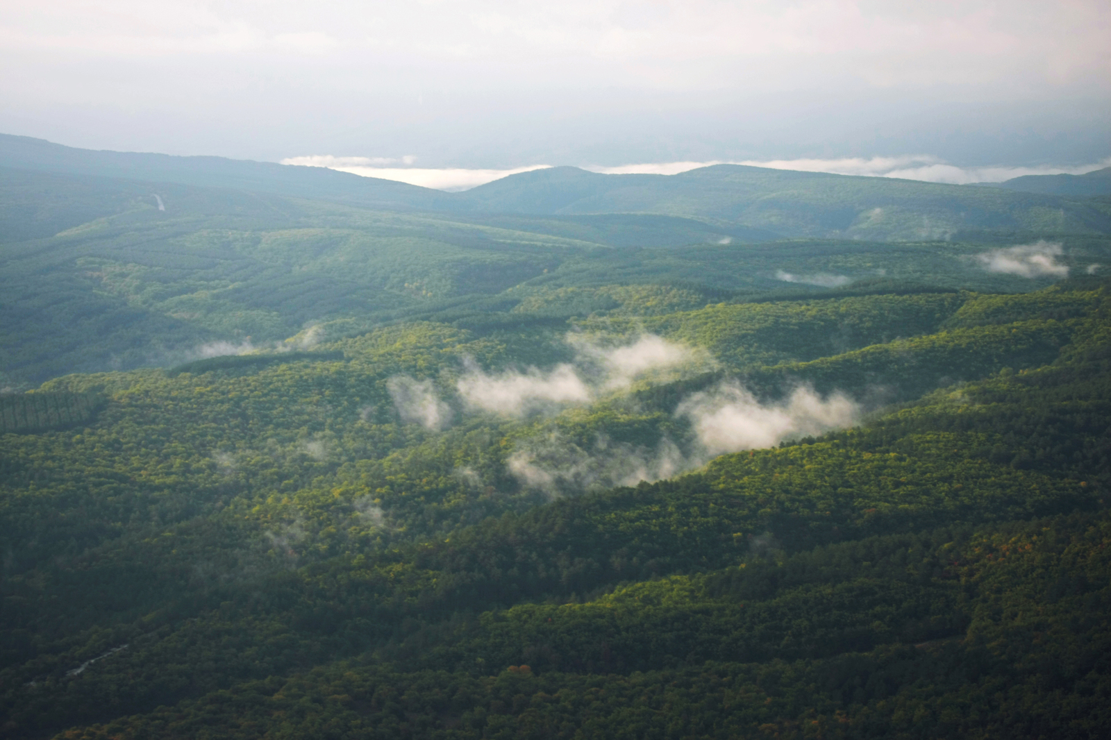 Flying over the Crimean mountains. - My, Crimea, Bakhchisarai, The photo, Height, Flight, The mountains, Morning, Tepe Kermen, Longpost