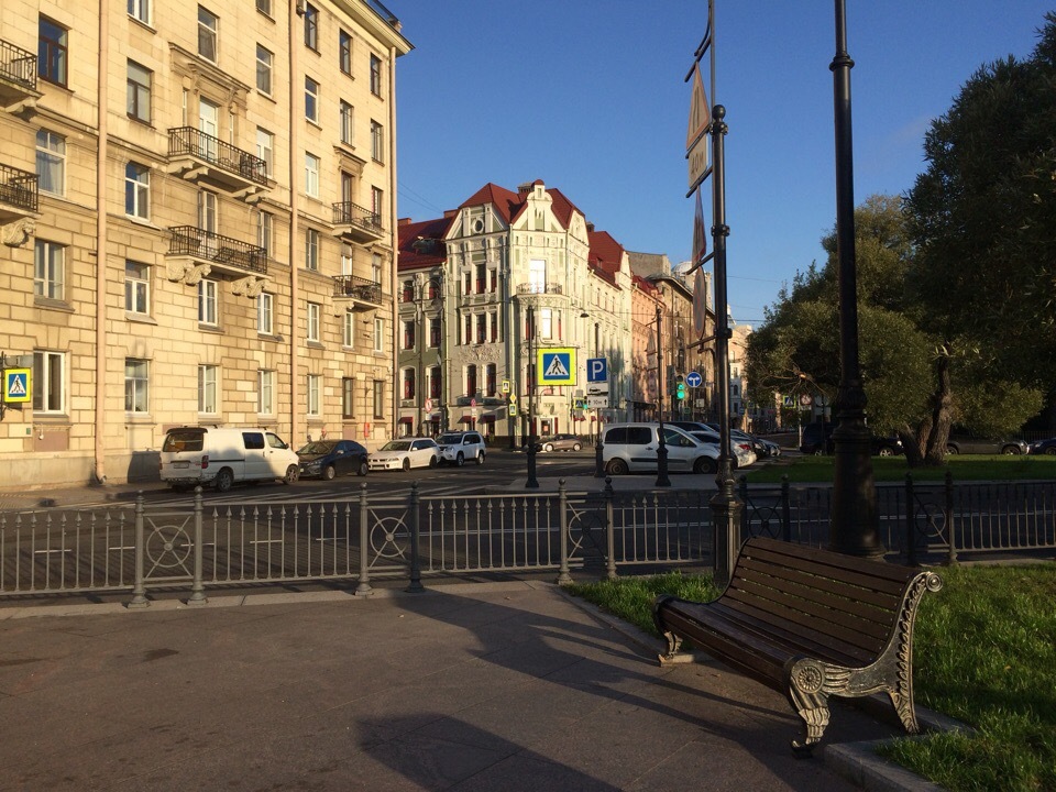 Architectural exposure and the usual garbage. - My, Saint Petersburg, Bryansk, The culture, Architecture, Opinion, Town, Comparison, Longpost