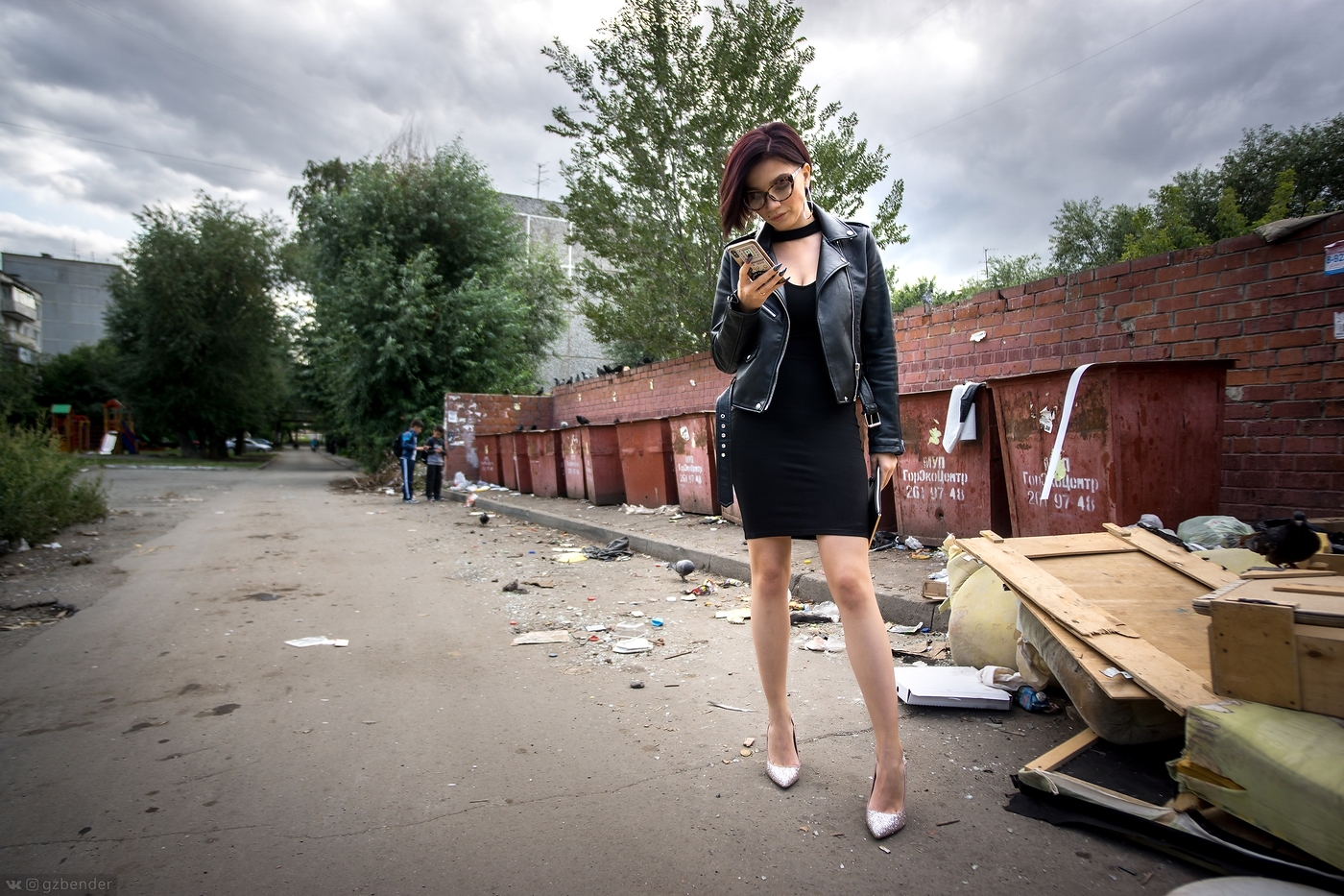 Garbage hell of Chelyabinsk is used for photo shoots - My, Chelyabinsk, Garbage, Beautification, Housing and communal services, And so it will do, Do not do like this, Courtyard, Humor, Longpost
