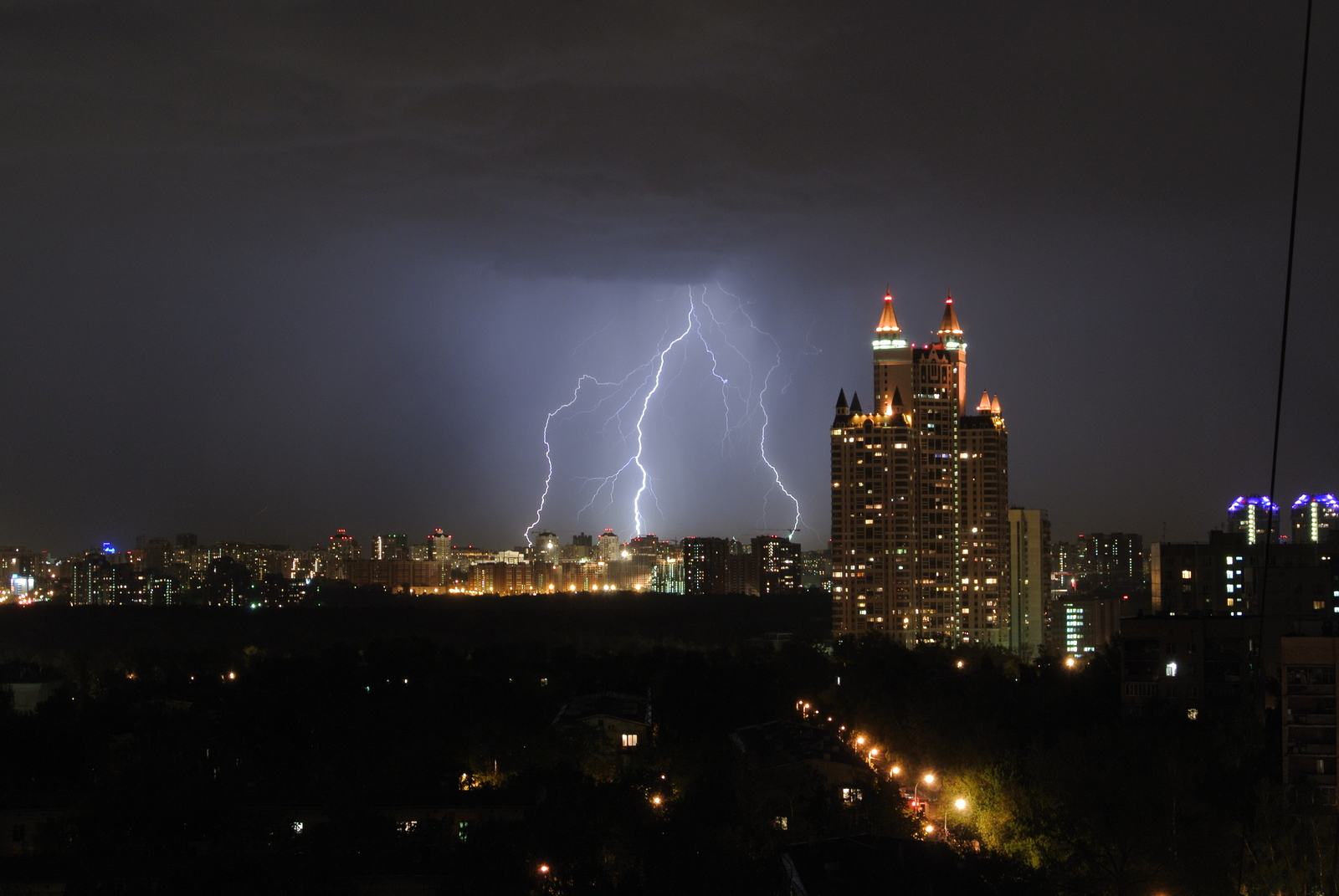 Thunderstorm in Moscow, distant 2013 - My, Moscow, Thunderstorm, Element, Longpost