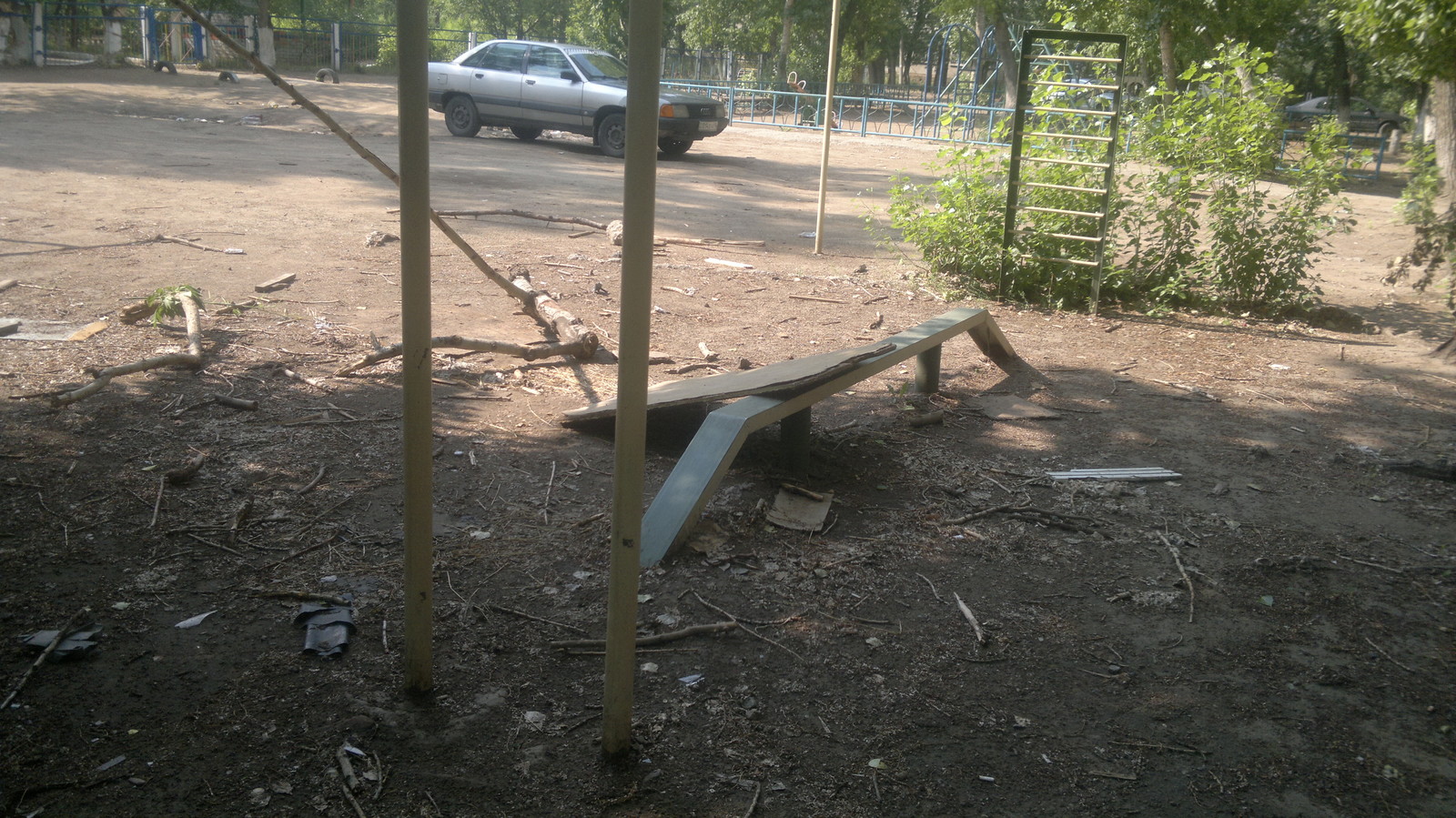 Different types of town - My, Kazakhstan, Pavlodar, cat, Trash can, , Vandalism, Longpost