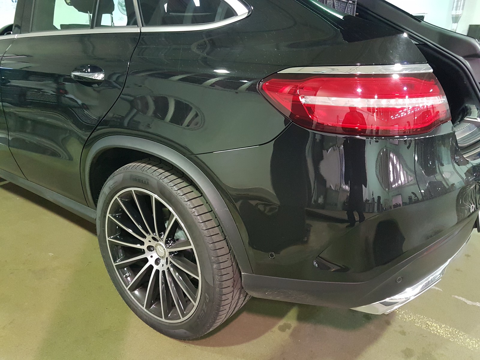 Что то колесо спустило. | Пикабу