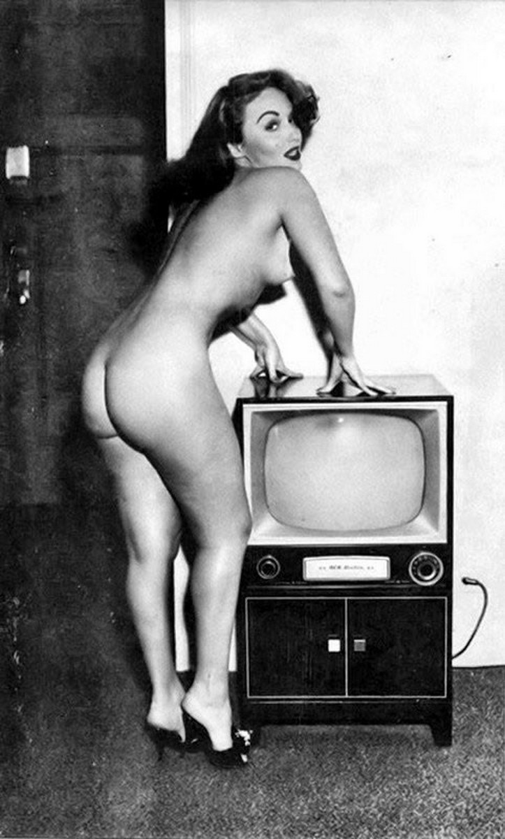 Old TVs - NSFW, , Монитор, TV set, Boobs, Old photo, Black and white photo, Oldfags, Longpost