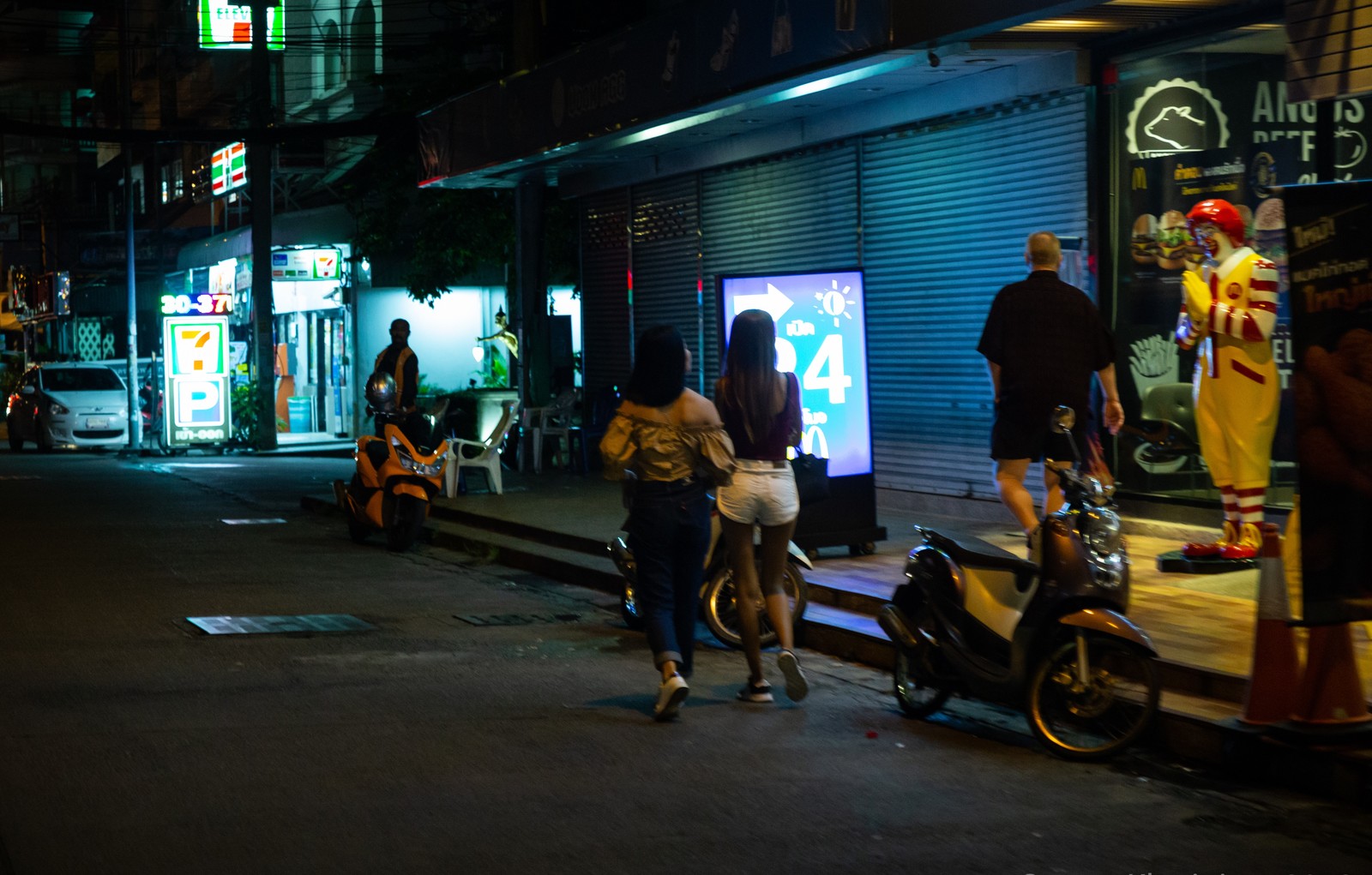 Night Pattaya - My, The photo, Night, Pattaya, People, Longpost