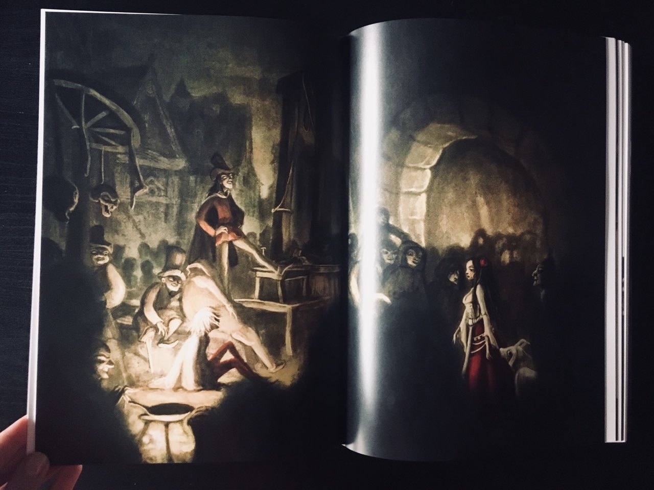 The book Notre Dame Cathedral by V. Hugo with illustrations by Benjamin Lacombe - My, Books, Illustrations, Notre dame cathedral, Victor Hugo, , , Longpost, Excerpt from a book